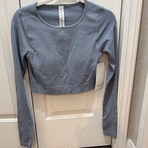 lululemon athletica women’s Ebb to Street Long Sleeve top-size 8-fits B/C cup